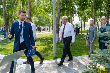 Оренбургский газоперерабатывающий завод отмечает полувековой юбилей
